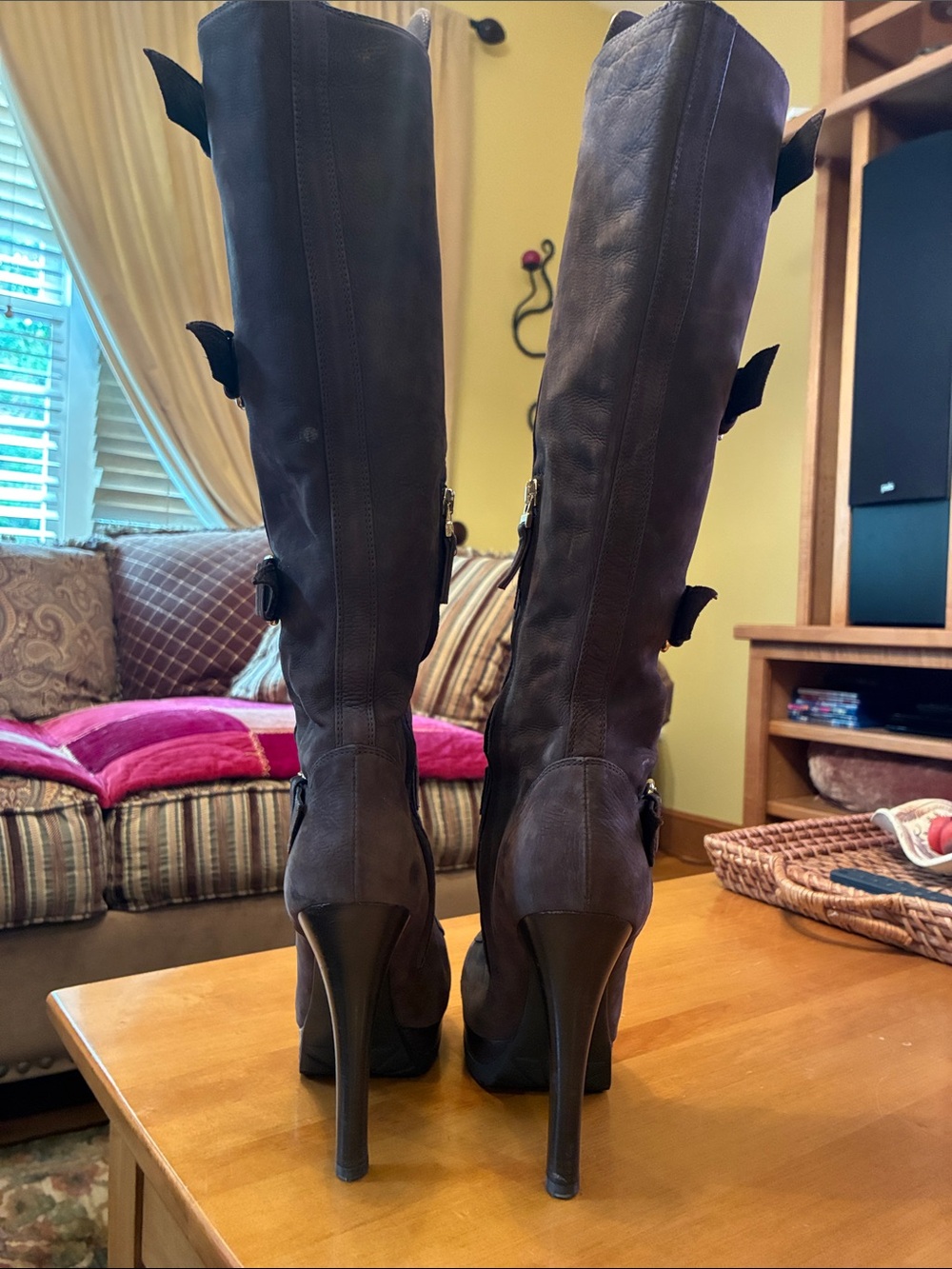Fendi Tall Secy Women's Buckle Platform Boots in Dark Brown suede size. 38 - Picture 6 of 6